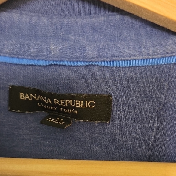 Banana Republic Two-Tone Blue Stripe Polo - Picture 2 of 3
